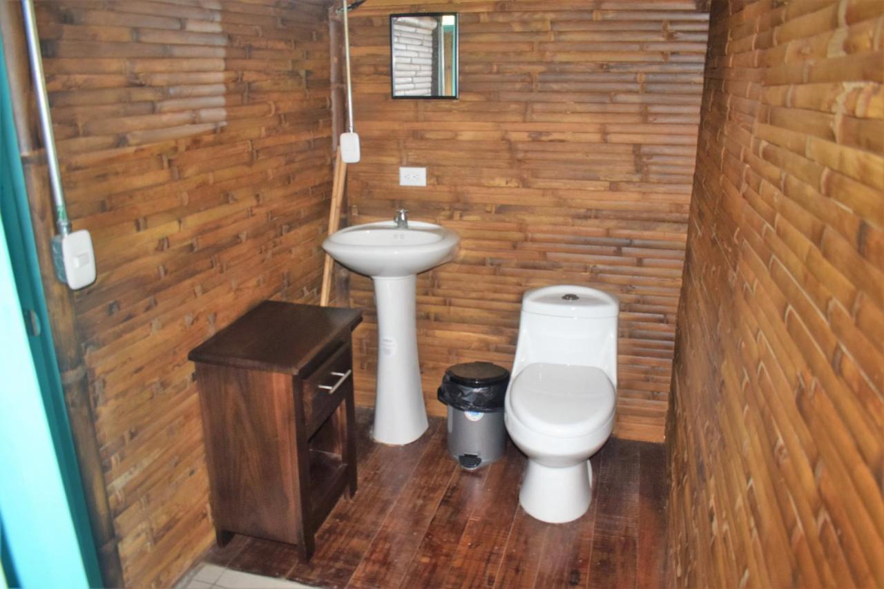 Casa De Bambu Villa ตูร์เรียลบา ภายนอก รูปภาพ